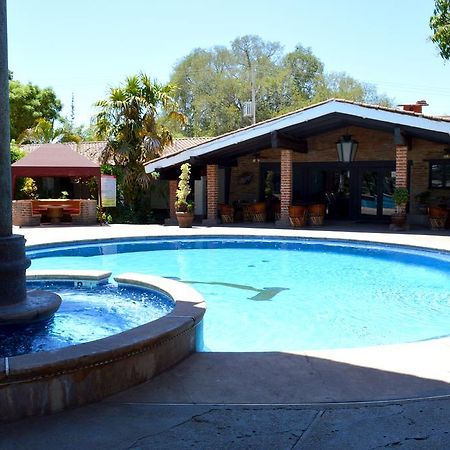 Hotel El Rancho 나보호아 외부 사진