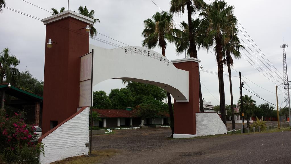 Hotel El Rancho 나보호아 외부 사진