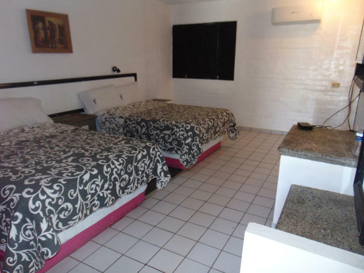 Hotel El Rancho 나보호아 외부 사진