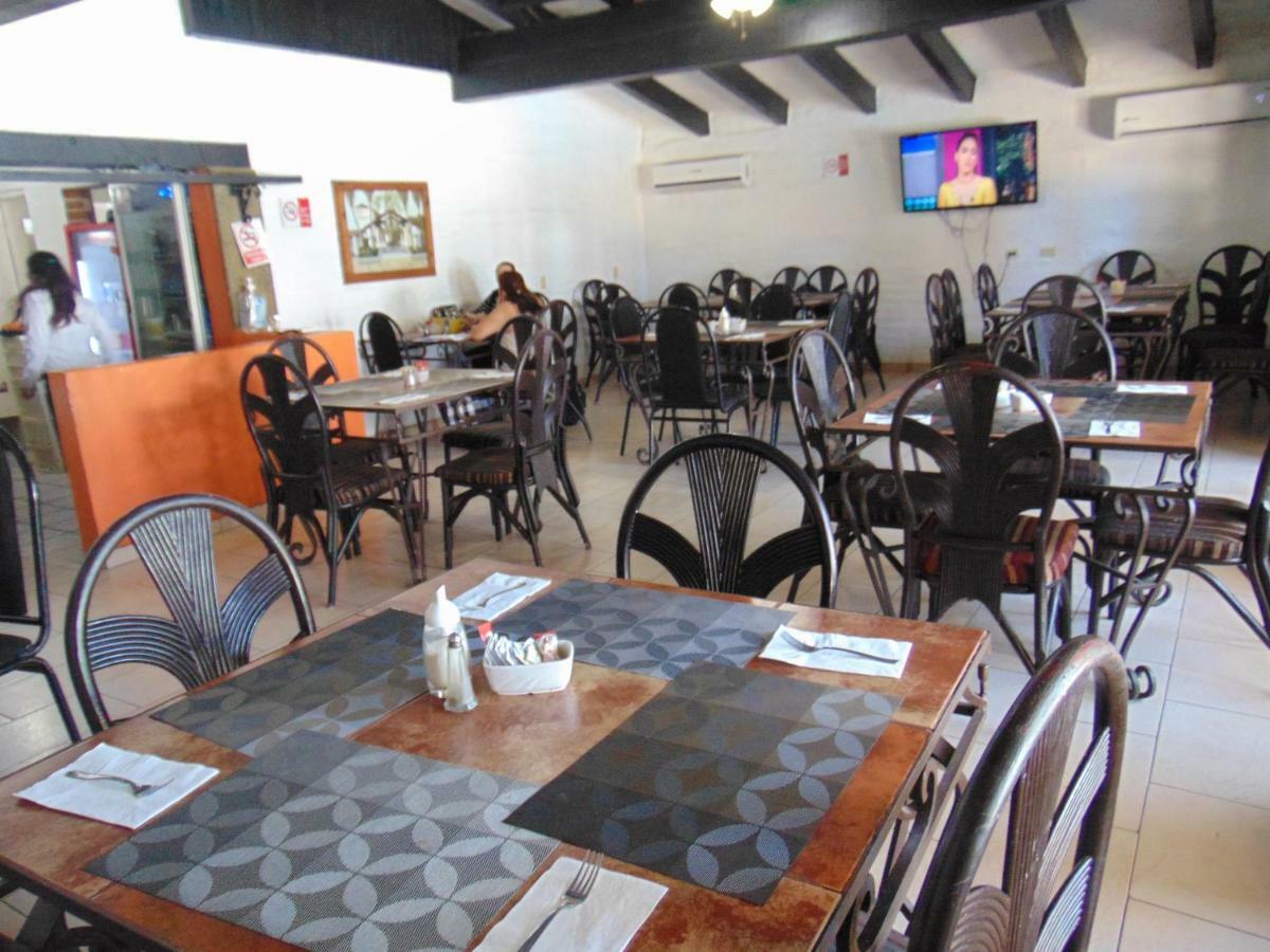 Hotel El Rancho 나보호아 외부 사진