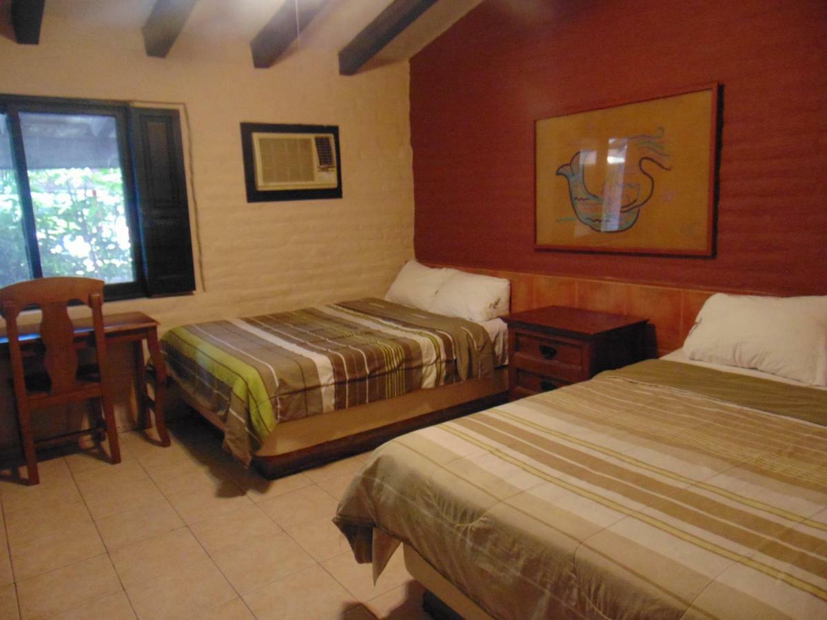 Hotel El Rancho 나보호아 외부 사진